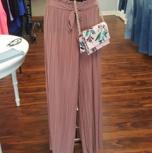 Wide leg Accordion pants